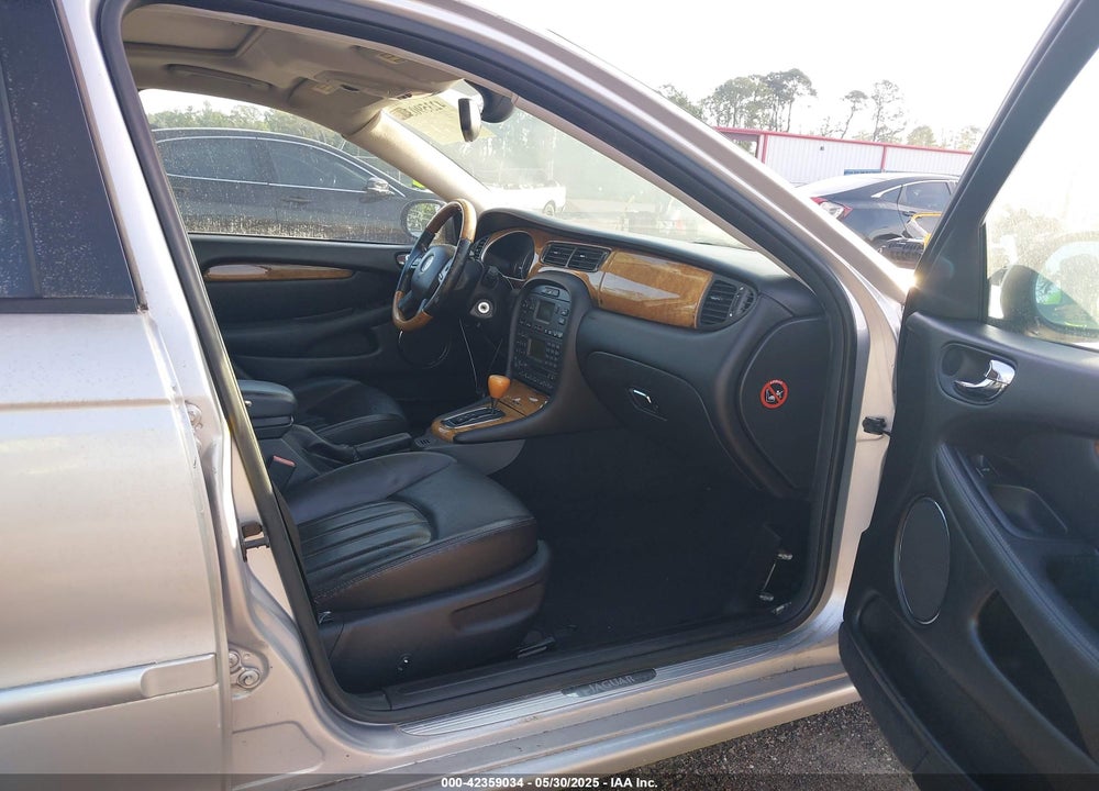 2004 JAGUAR X-TYPE 3.0 VIN: SAJEA51C74WE05868