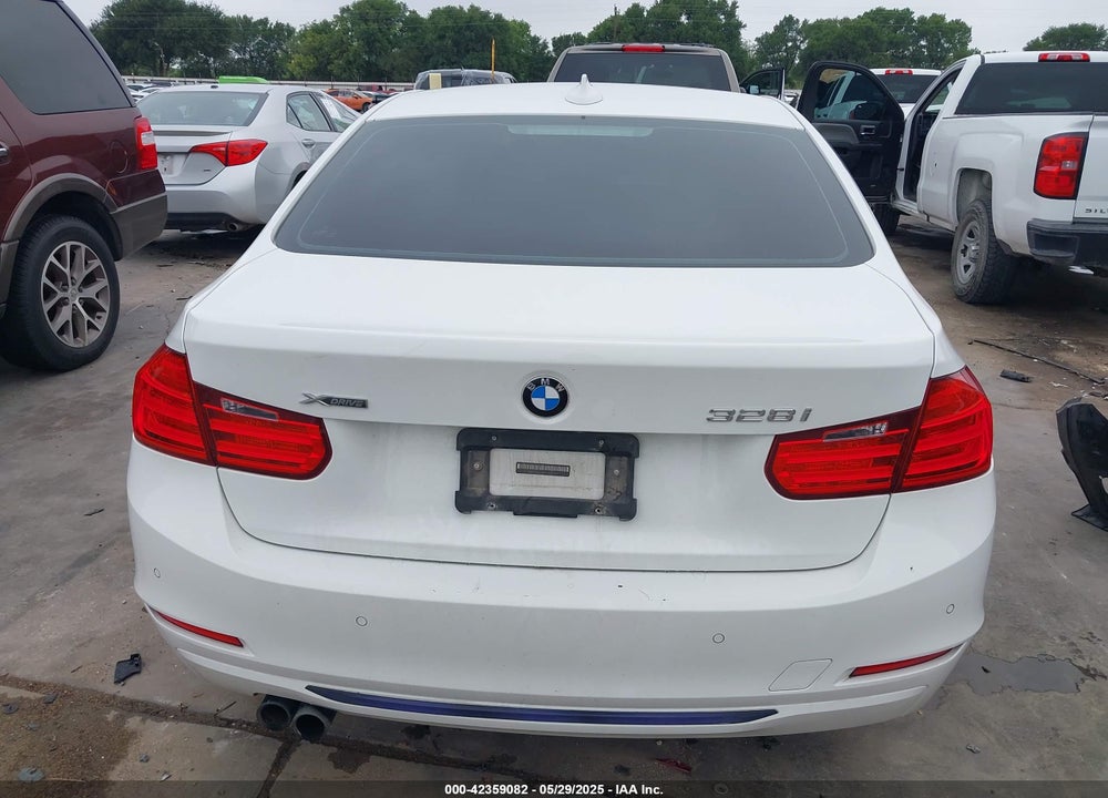 2015 BMW 3 SERIES VIN: WBA3B5G5XFNS20390