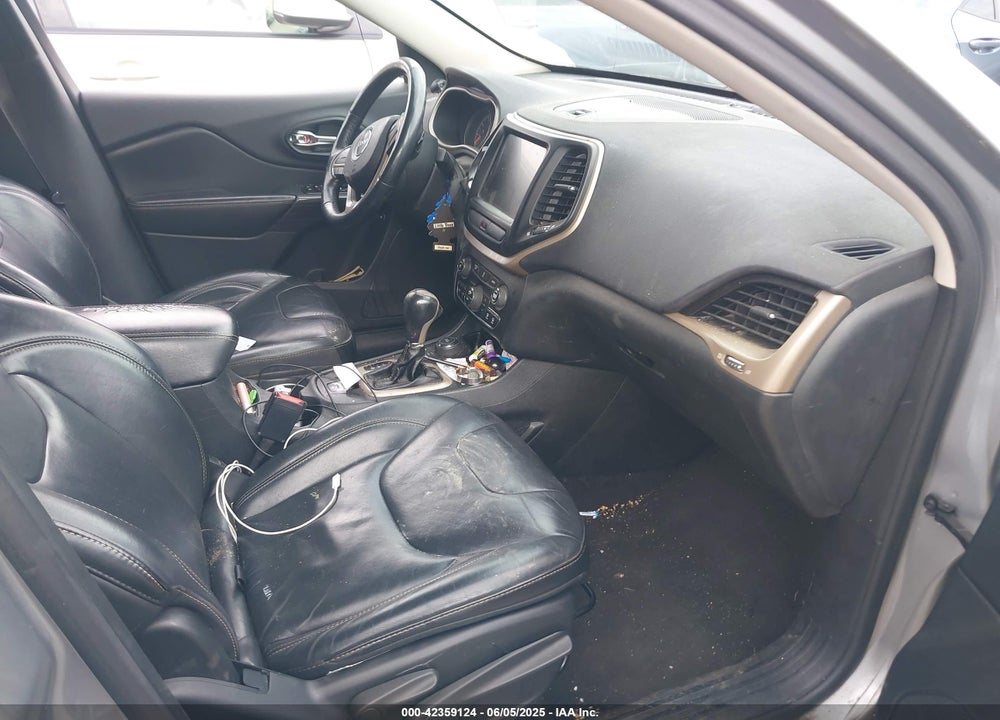 2016 JEEP CHEROKEE VIN: 1C4PJMDB8GW151903