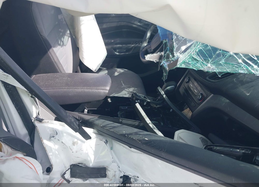 2018 FORD ESCAPE VIN: 1FMCU0F74JUC73521