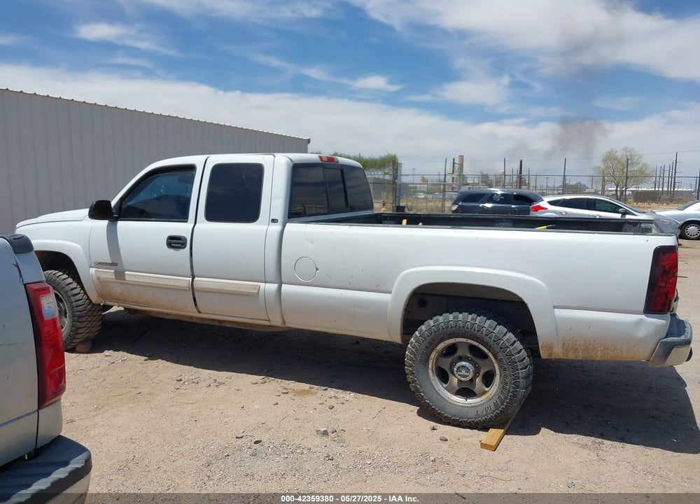 2005 CHEVROLET SILVERADO 2500HD LS VIN: 1GCHK29U05E101516