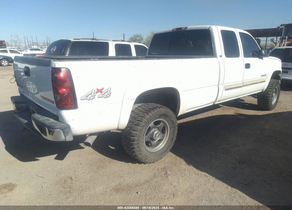 2005 CHEVROLET SILVERADO 2500HD LS VIN: 1GCHK29U05E101516