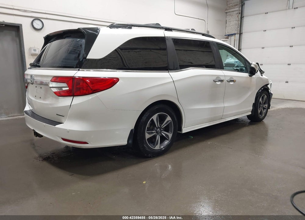 2019 HONDA ODYSSEY TOURING VIN: 5FNRL6H8XKB079113