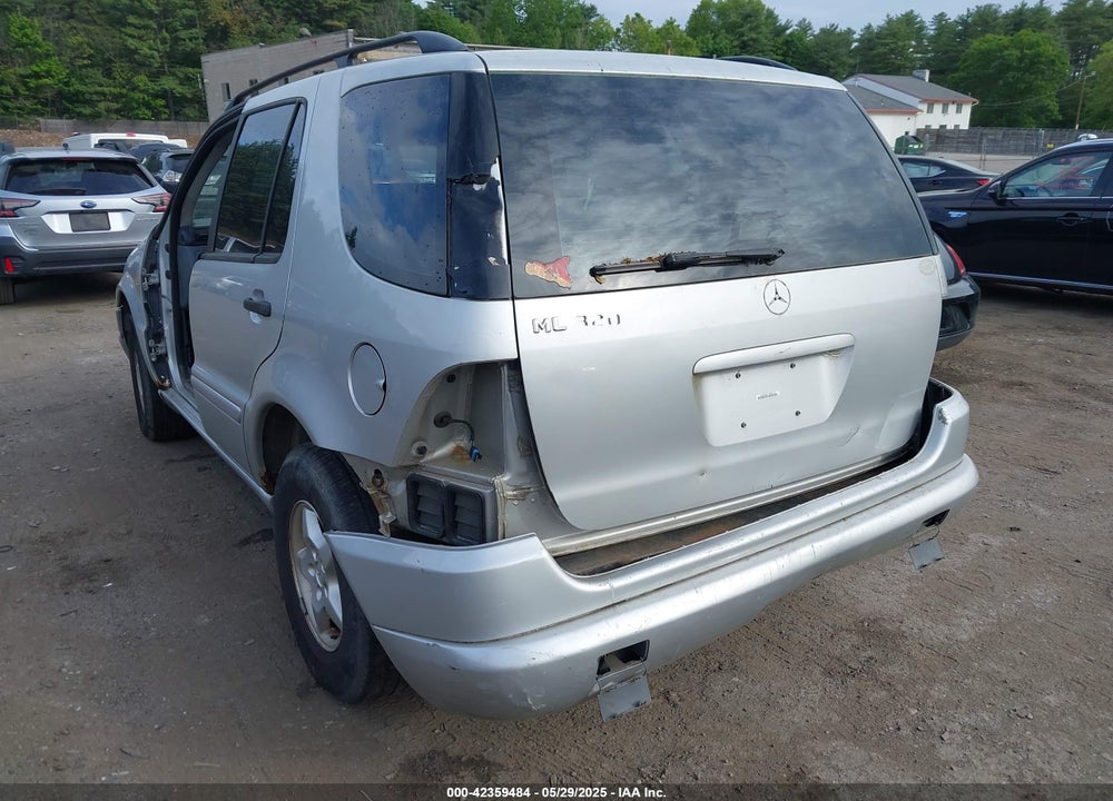 1999 MERCEDES-BENZ ML 320 VIN: 4JGAB54E7XA066742