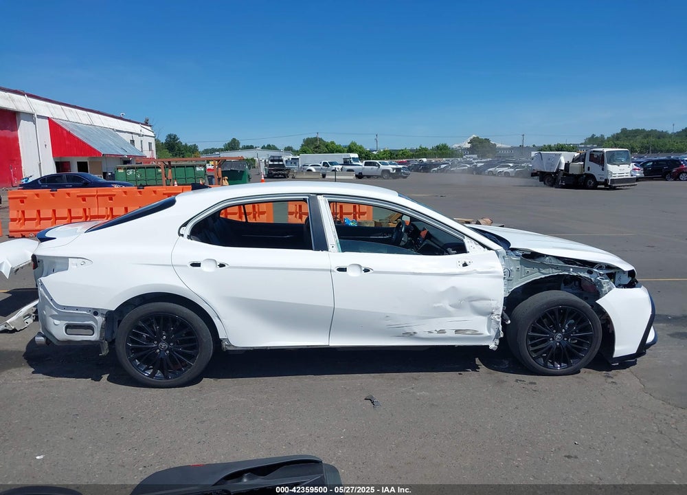 2022 TOYOTA CAMRY VIN: 4T1G11AK5NU075077