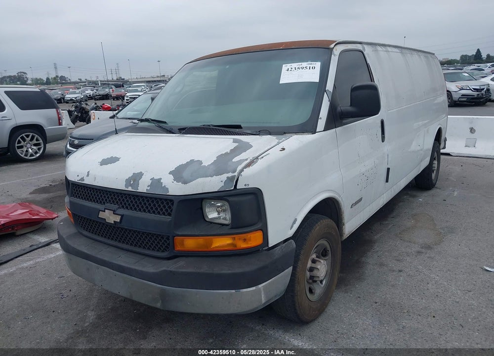 2005 CHEV CHVN/EXP CG 2500 VIN: 1GCGG29B551263686