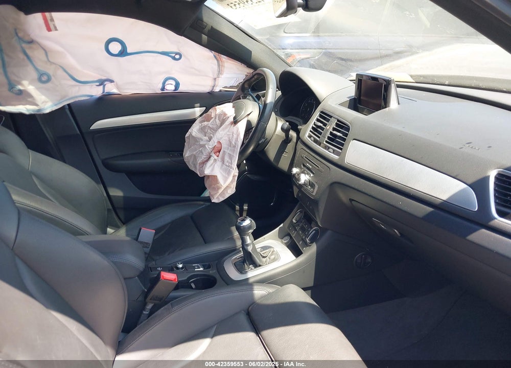 2018 AUDI Q3 2.0T PREMIUM/2.0T SPORT PREMIUM VIN: WA1BCCFS3JR027565