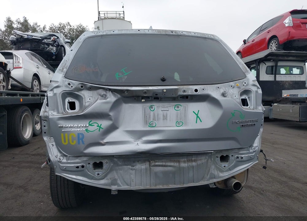 2022 SUBARU FORESTER TOURING VIN: JF2SKARC5NH441591
