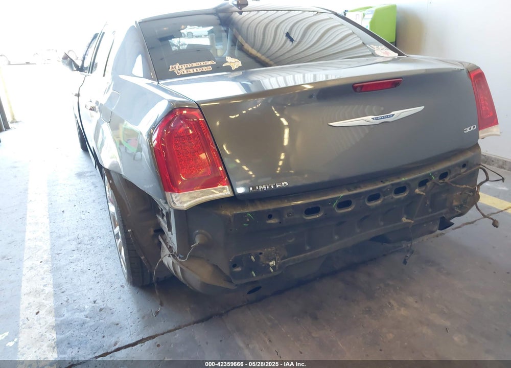 2018 CHRYSLER 300 LIMITED VIN: 2C3CCAEG6JH262011
