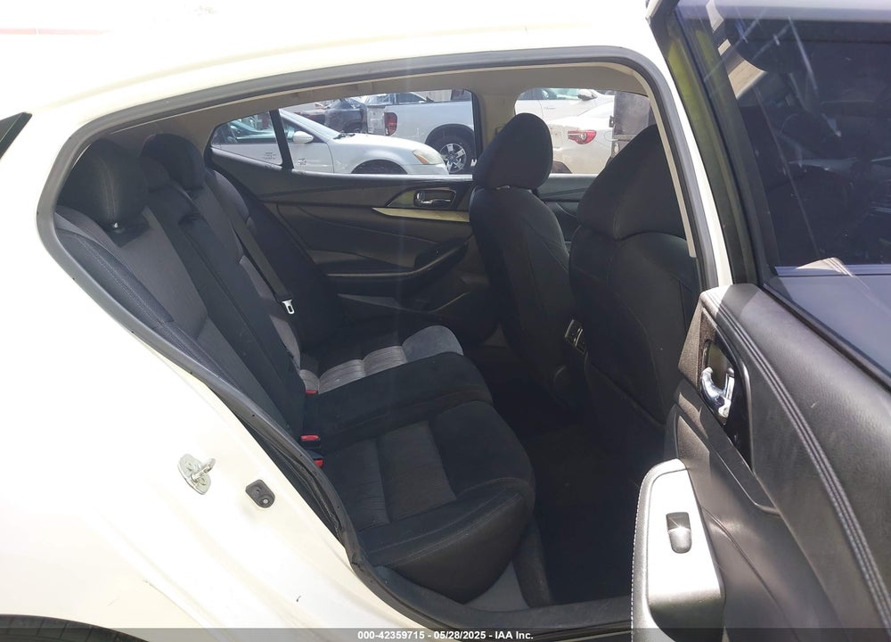 2017 NISSAN MAXIMA 3.5 S VIN: 1N4AA6AP3HC455022