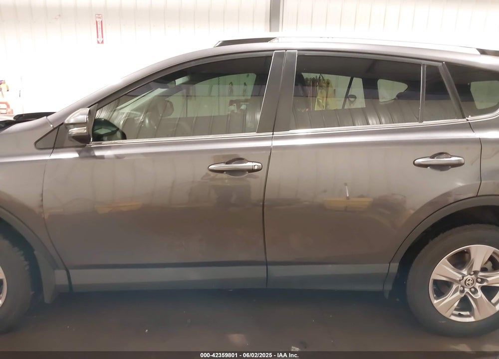 2016 TOYOTA RAV4 VIN: 2T3RFREV5GW534129
