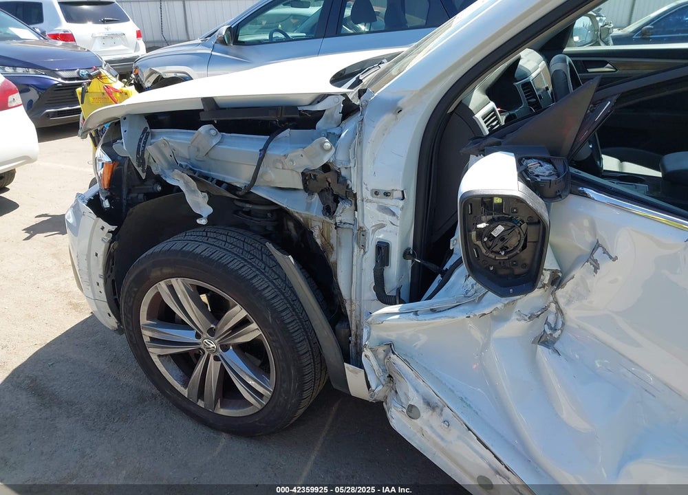 2019 VOLKSWAGEN ATLAS 3.6L V6 SEL R-LINE VIN: 1V2SR2CAXKC616271