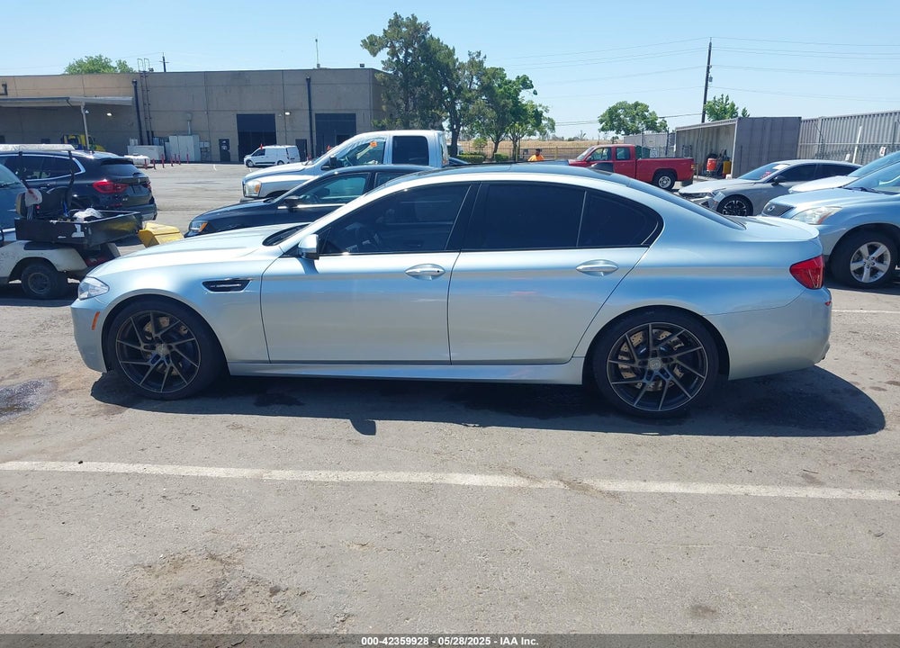 2013 BMW M5 VIN: WBSFV9C57DD096076