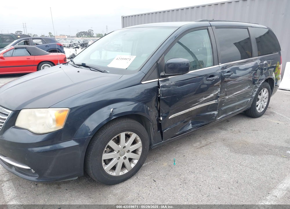2014 CHRYSLER TOWN & COUNTRY VIN: 2C4RC1BG0ER215440