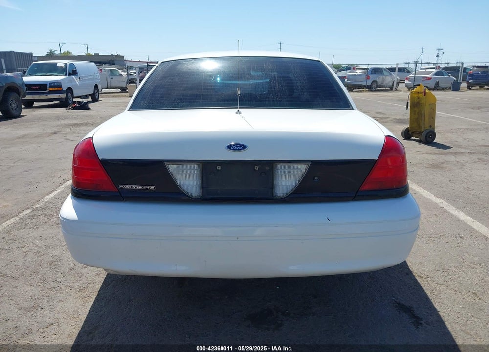 2003 FORD CROWN VICTORIA POLICE VIN: 2FAHP71W83X210044
