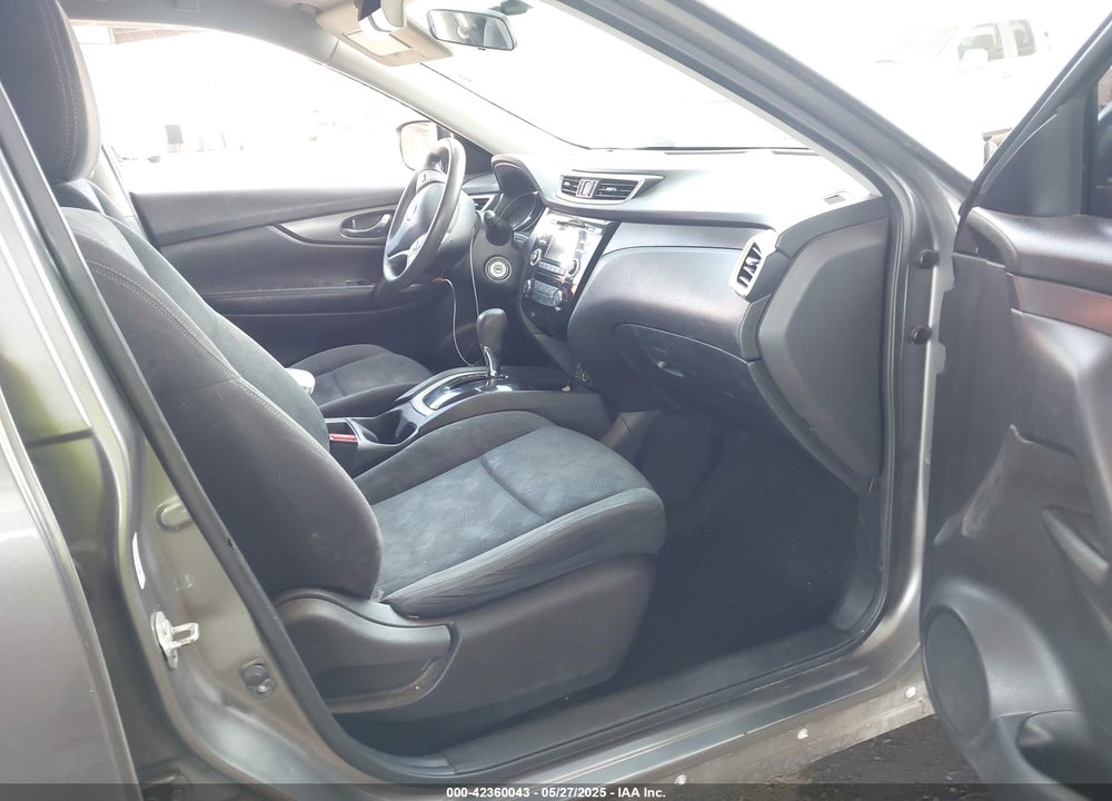 2016 NISSAN ROGUE VIN: JN8AT2MTXGW017881