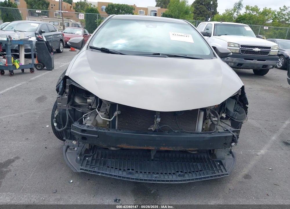 2018 TOYOTA COROLLA VIN: 5YFBURHE6JP813853