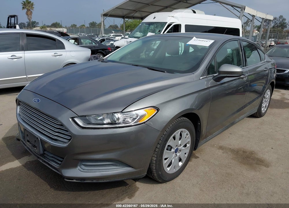 2013 FORD FUSION S VIN: 3FA6P0G7XDR273712