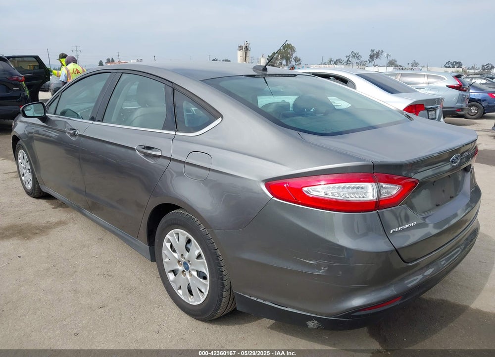 2013 FORD FUSION S VIN: 3FA6P0G7XDR273712