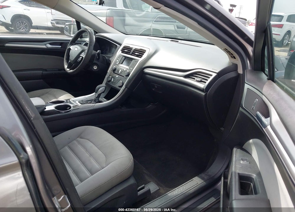 2013 FORD FUSION S VIN: 3FA6P0G7XDR273712