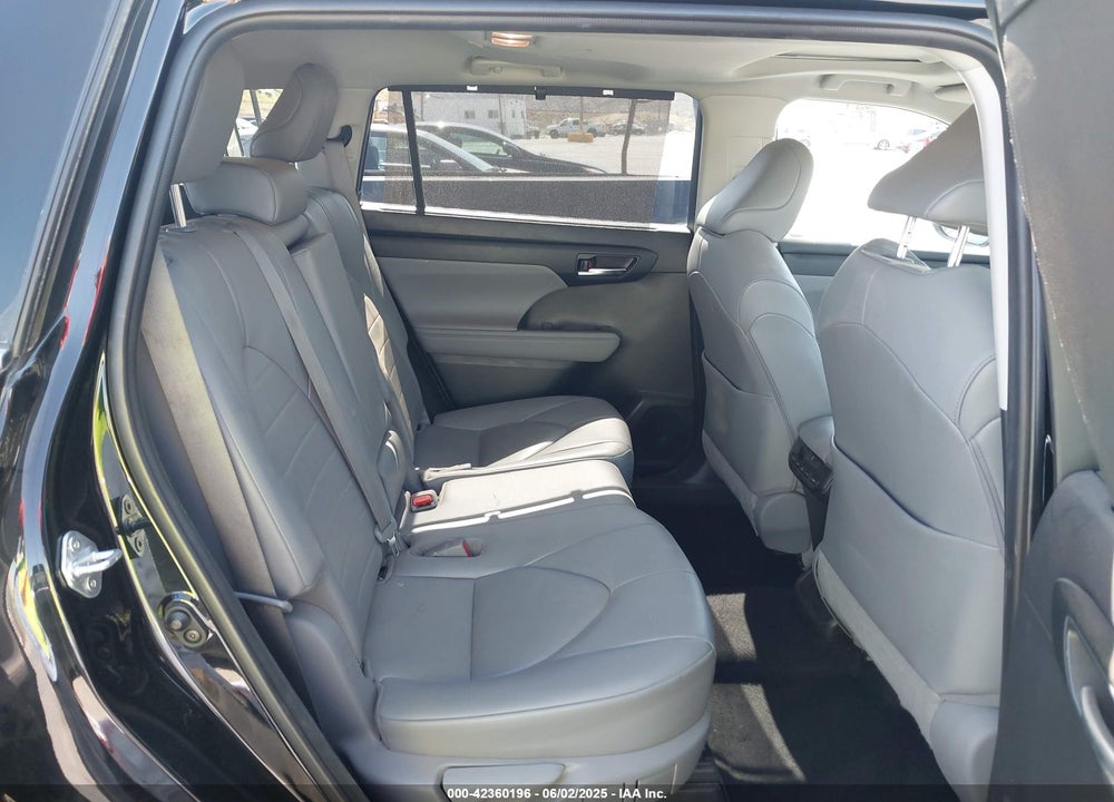 2021 TOYOTA HIGHLANDER VIN: 5TDHZRAH3MS048273
