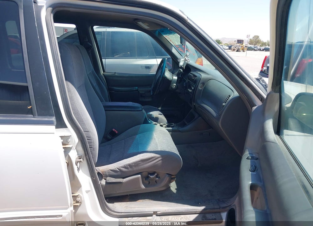 1999 FORD EXPLORER EDDIE BAUER/LIMITED/XLT VIN: 1FMZU34EXXUB24892