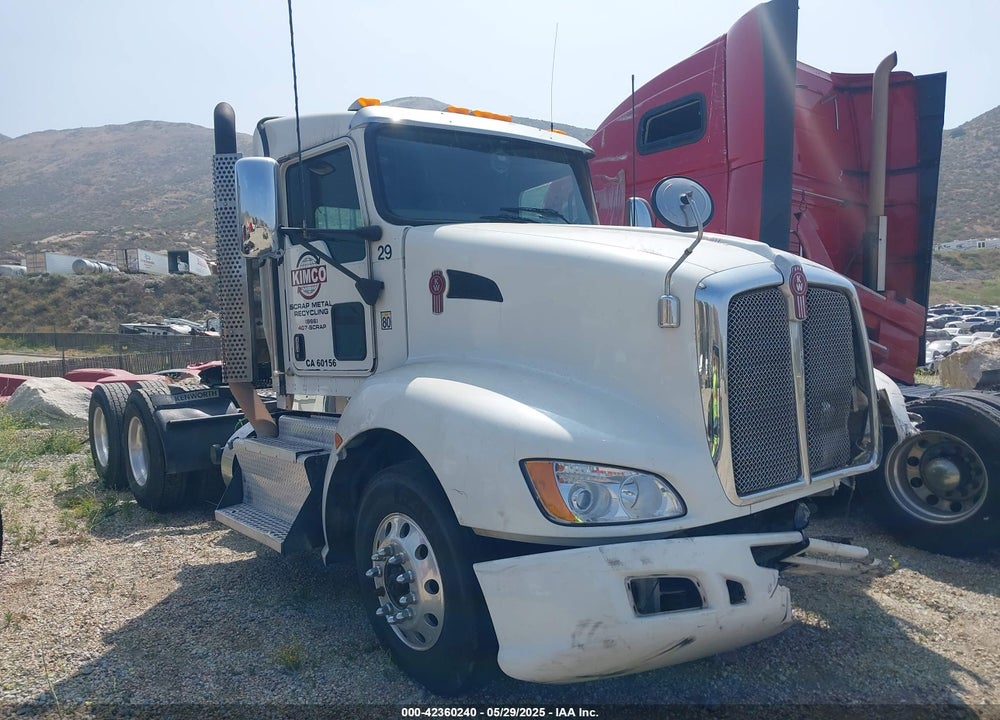 2013 KENWORTH CONSTRUCTION T660 VIN: 1XKAD49X1DJ360415