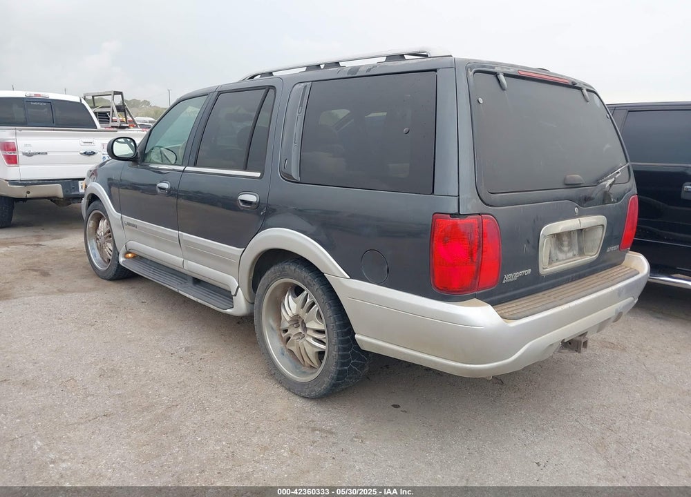 1999 LINCOLN NAVIGATOR VIN: 5LMRU27A8XLJ25948