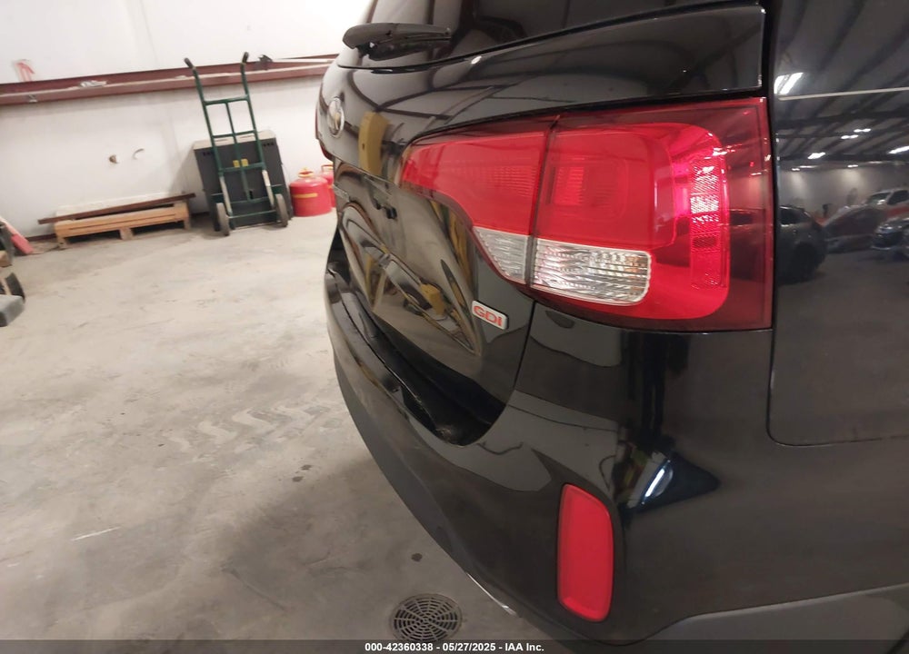 2014 KIA SORENTO VIN: 5XYKT3A60EG479896