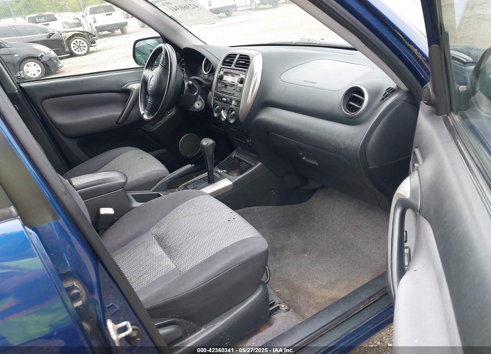2004 TOYOTA RAV4 VIN: JTEGD20VX40018730