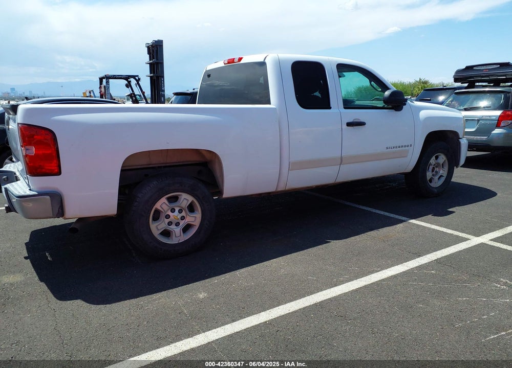 2007 CHEVROLET SILVERADO 1500 VIN: 1GCEC19CX7Z566138