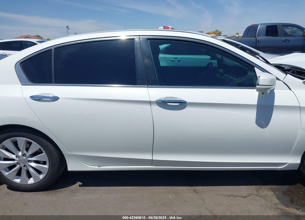 2013 HONDA ACCORD VIN: 1HGCR2F87DA203965
