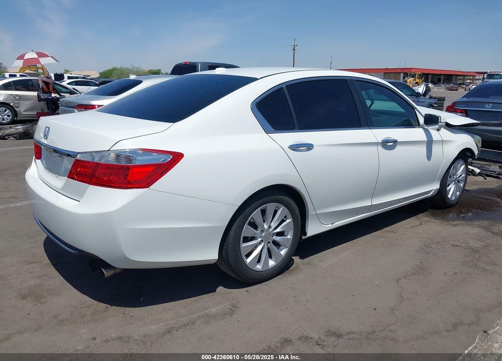2013 HONDA ACCORD VIN: 1HGCR2F87DA203965
