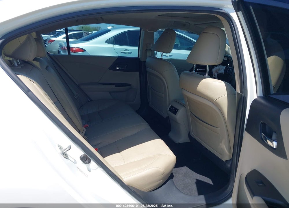 2013 HONDA ACCORD VIN: 1HGCR2F87DA203965