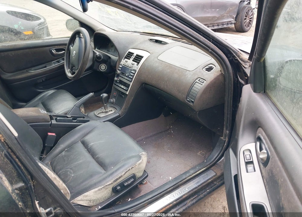 2003 NISSAN MAXIMA SE VIN: JN1DA31A93T413922