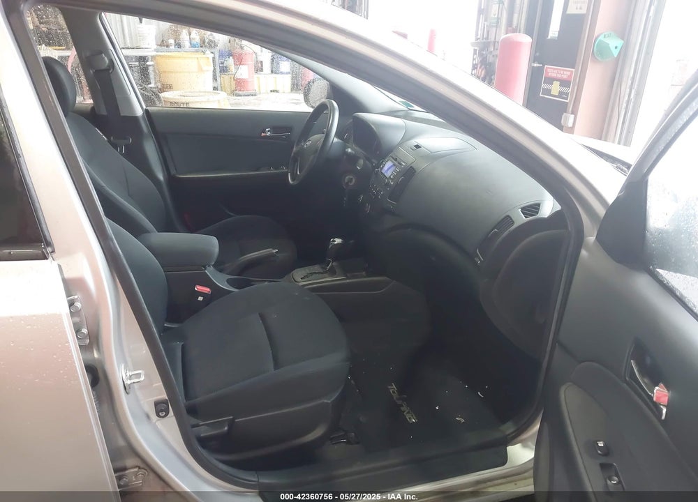 2009 HYUNDAI ELANTRA TOURING VIN: KMHDC86E59U041672