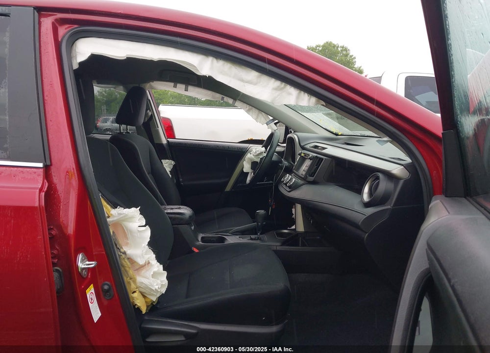 2018 TOYOTA RAV4 LE VIN: 2T3BFREV4JW850078