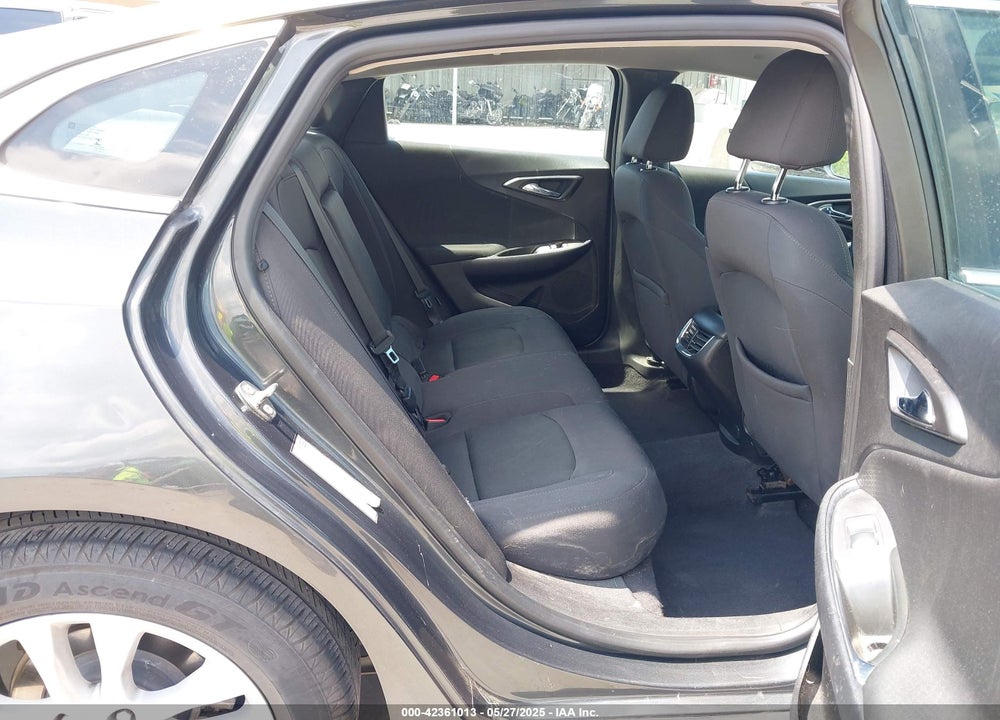 2017 CHEVROLET MALIBU 1LT VIN: 1G1ZE5ST1HF182015