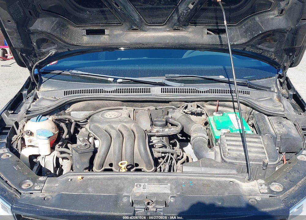 2011 VOLKSWAGEN JETTA 2.0L S VIN: 3VW2K7AJ6BM308337