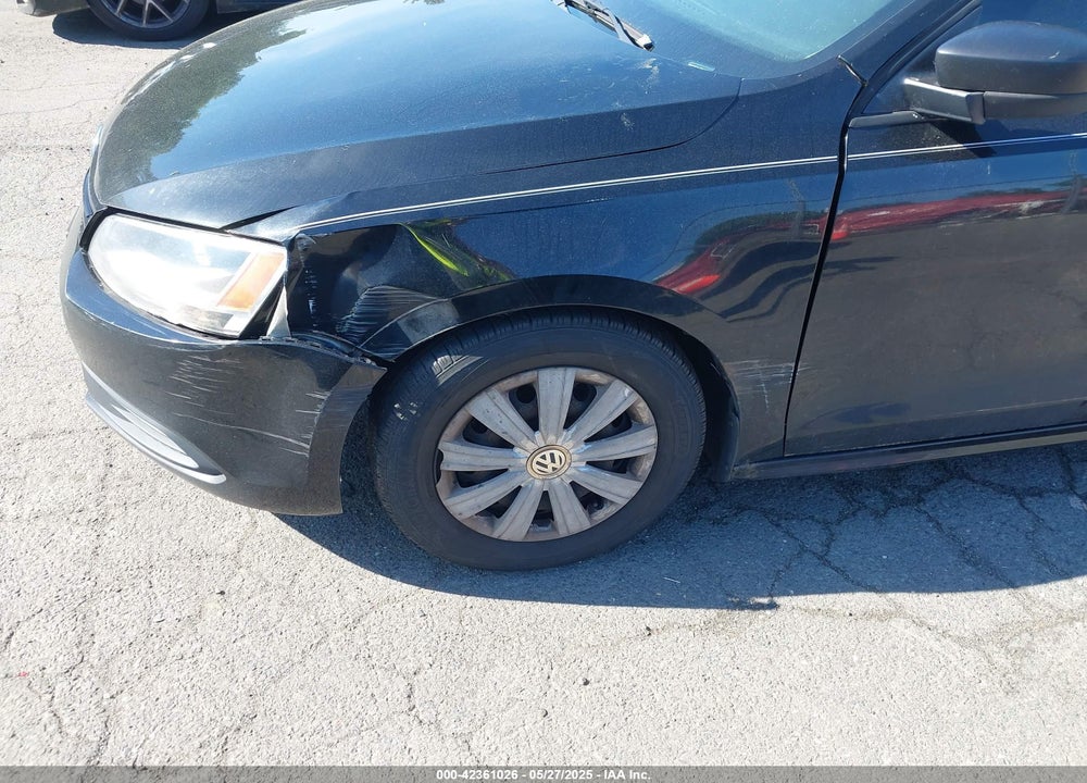 2011 VOLKSWAGEN JETTA 2.0L S VIN: 3VW2K7AJ6BM308337