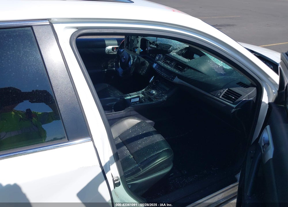 2012 LEXUS CT 200H VIN: JTHKD5BH4C2113275