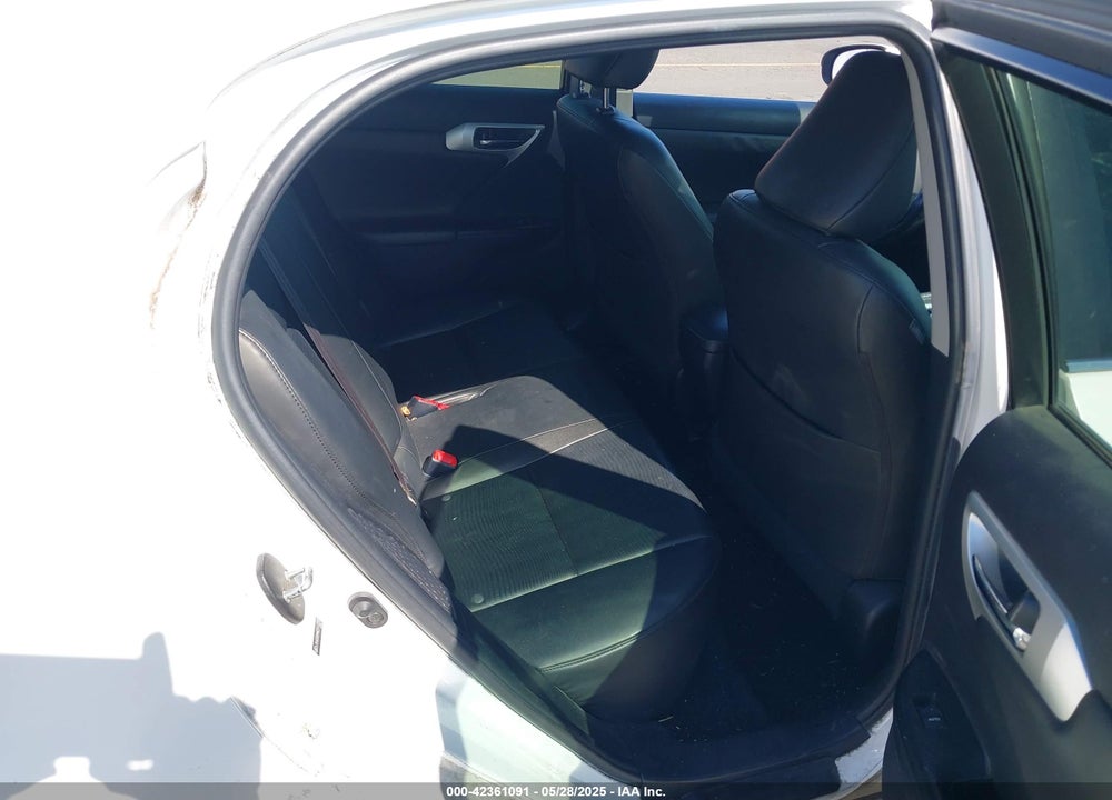 2012 LEXUS CT 200H VIN: JTHKD5BH4C2113275