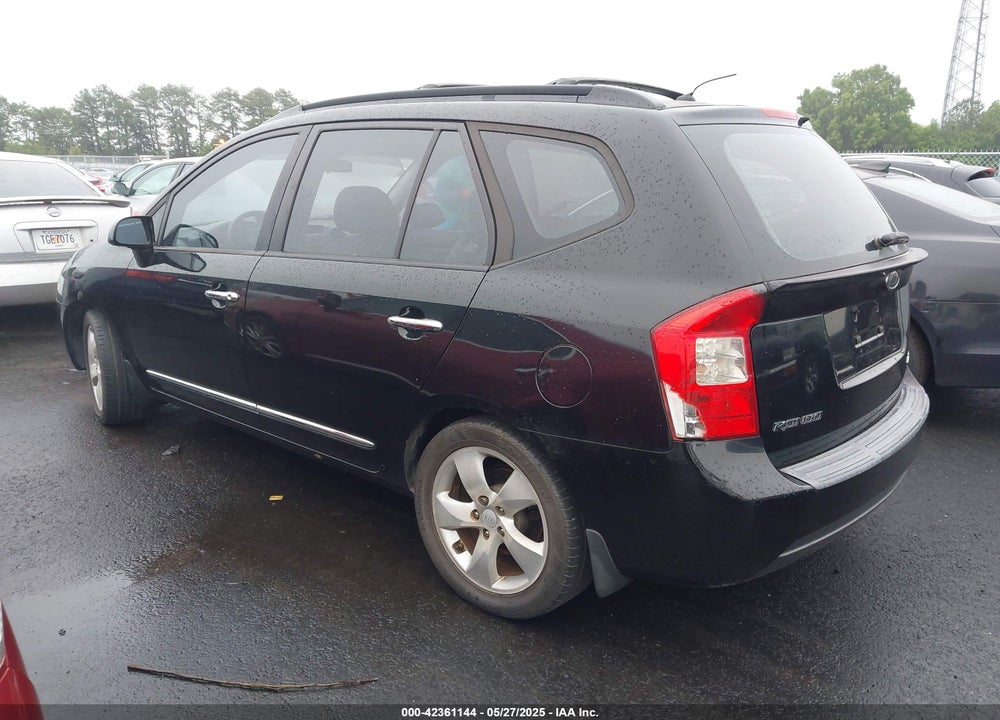 2007 KIA RONDO VIN: KNAFG526777116881