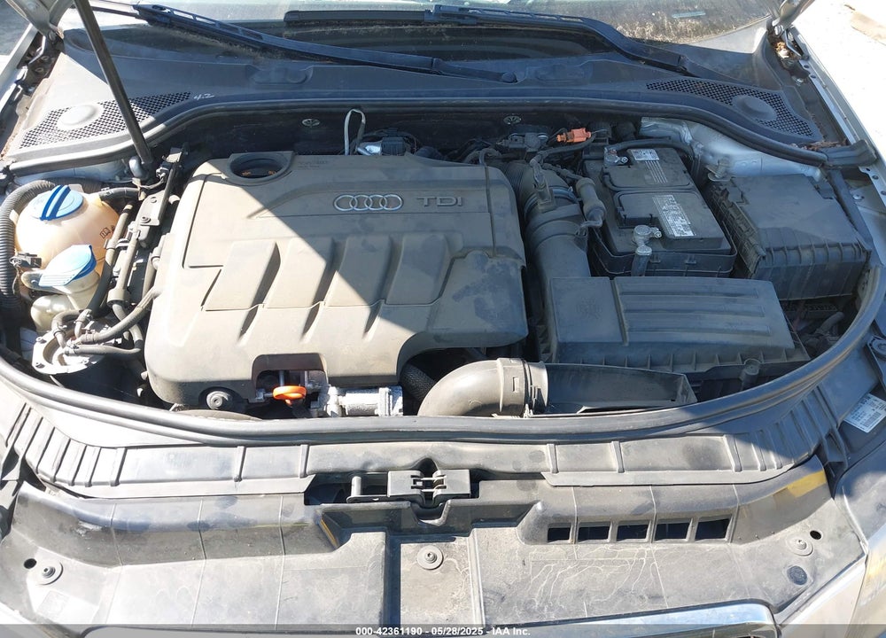 2012 AUDI A3 VIN: WAUBJAFM8CA029781