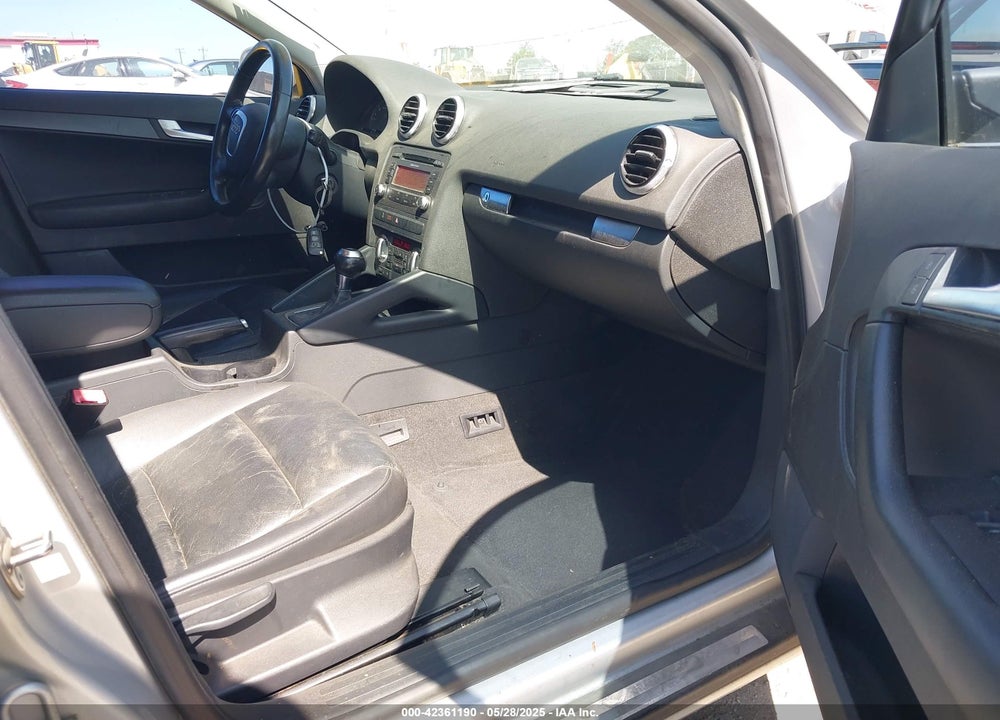 2012 AUDI A3 VIN: WAUBJAFM8CA029781