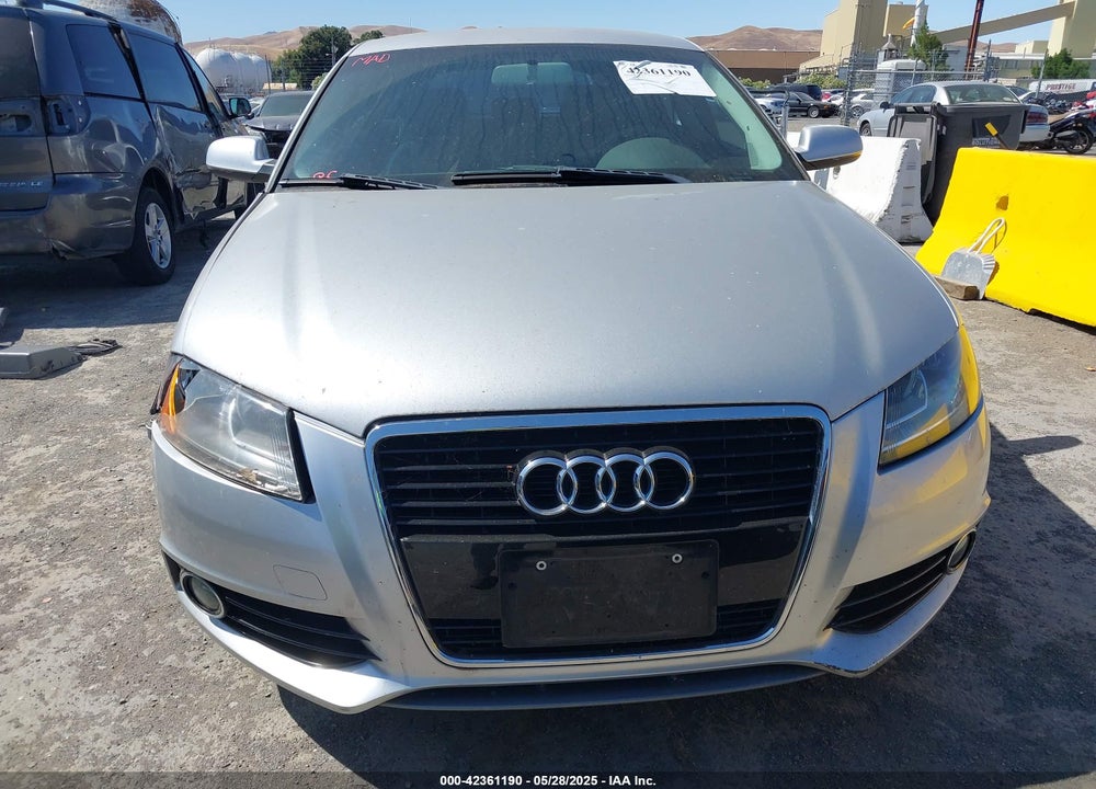 2012 AUDI A3 VIN: WAUBJAFM8CA029781