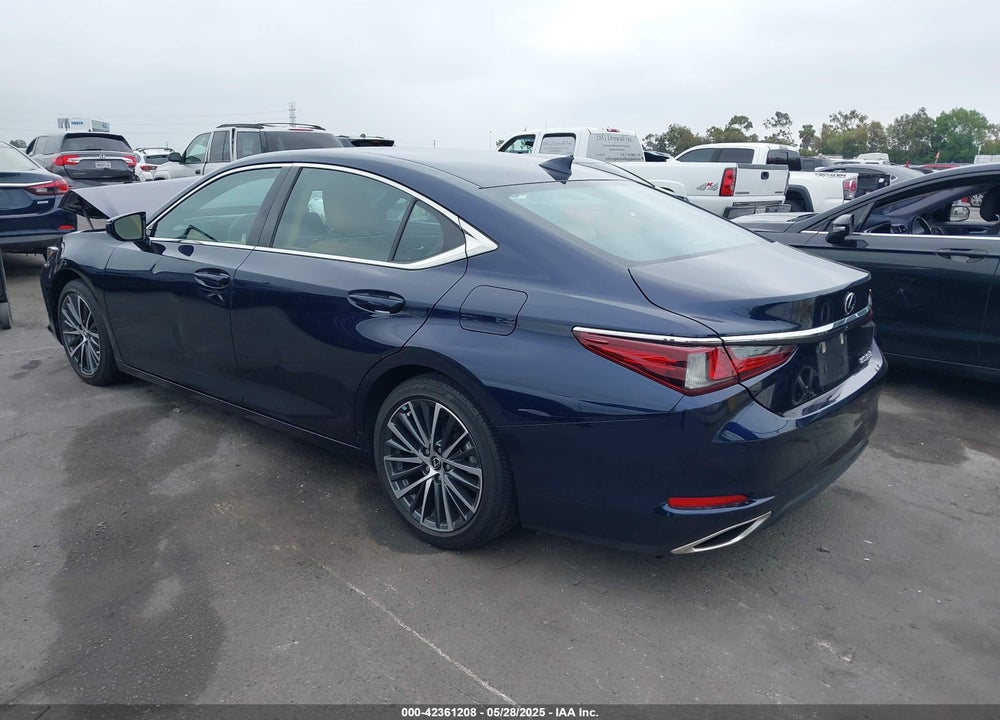 2022 LEXUS ES VIN: 58ADZ1B13NU125937