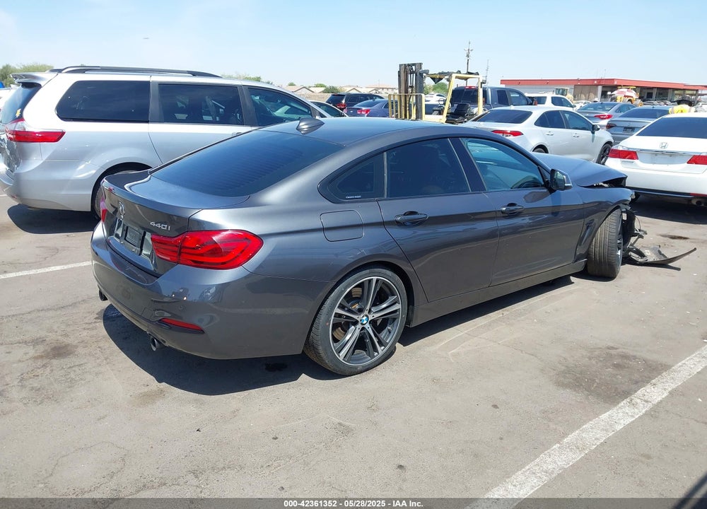 2018 BMW 4 SERIES VIN: WBA4J5C5XJBF07996