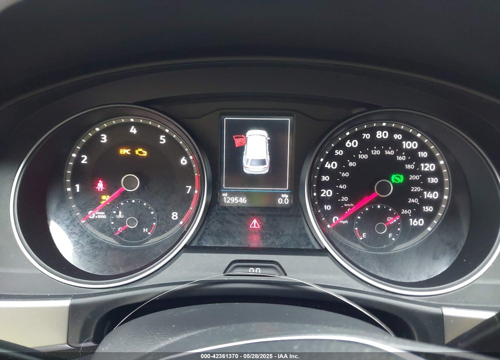 2018 VOLKSWAGEN ATLAS VIN: 1V2KR2CAXJC517240