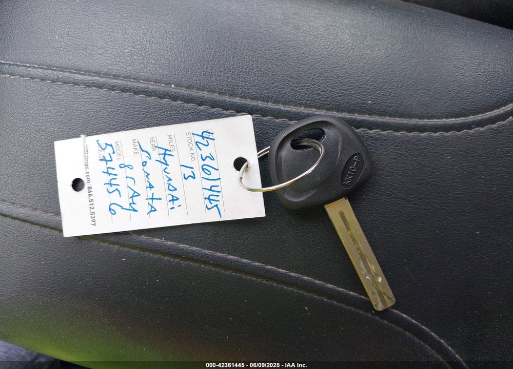 2013 HYUNDAI SONATA VIN: 5NPEB4AC5DH574456